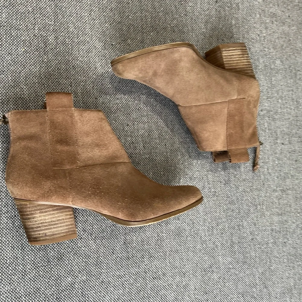 Sole Society women‎ cow leather booties size 8